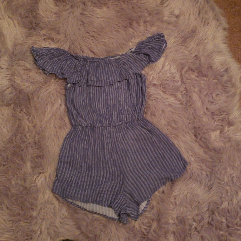 Romper - Picture 2 of 2